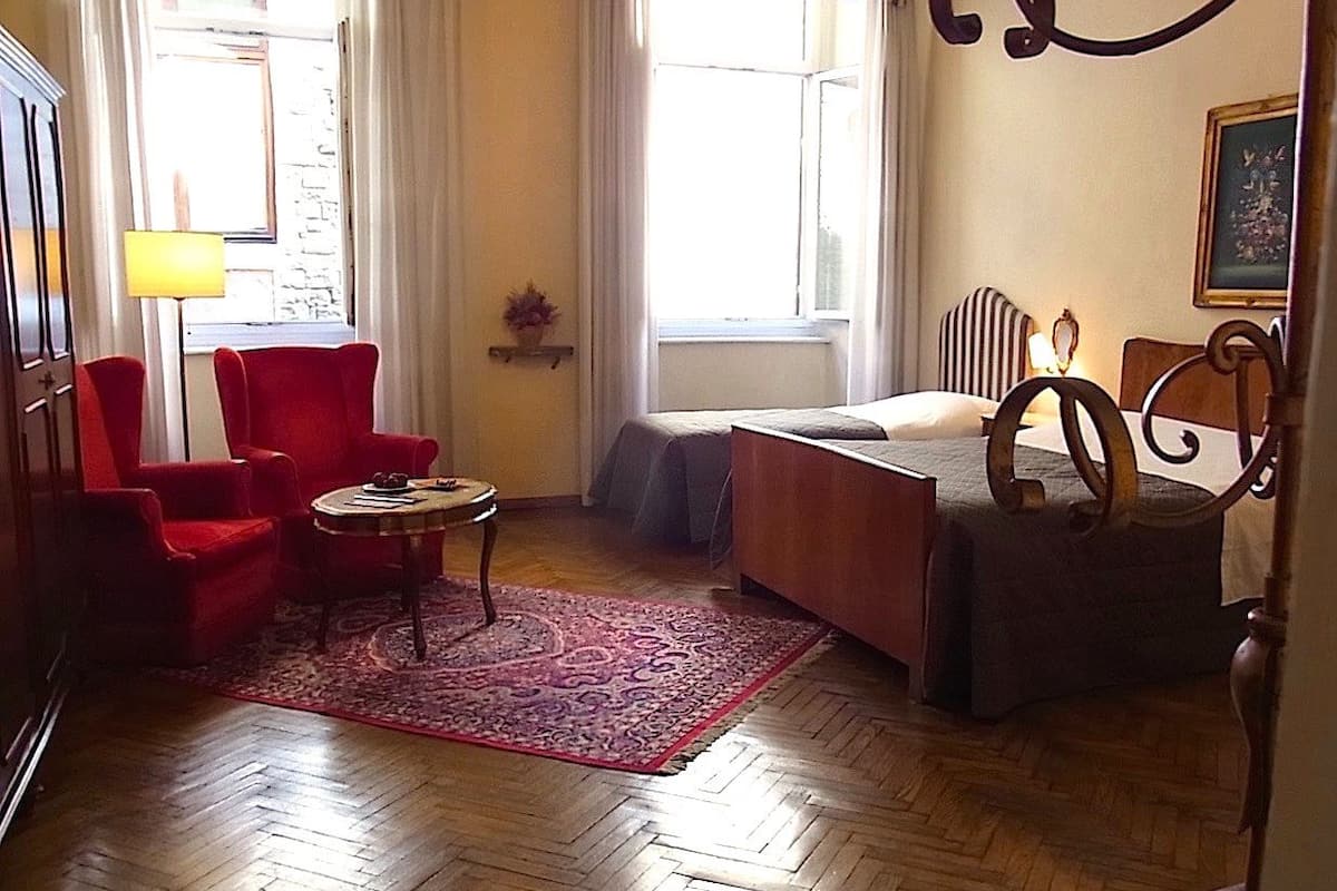 Triple Room | Individually decorated, individually furnished, free WiFi, bed sheets