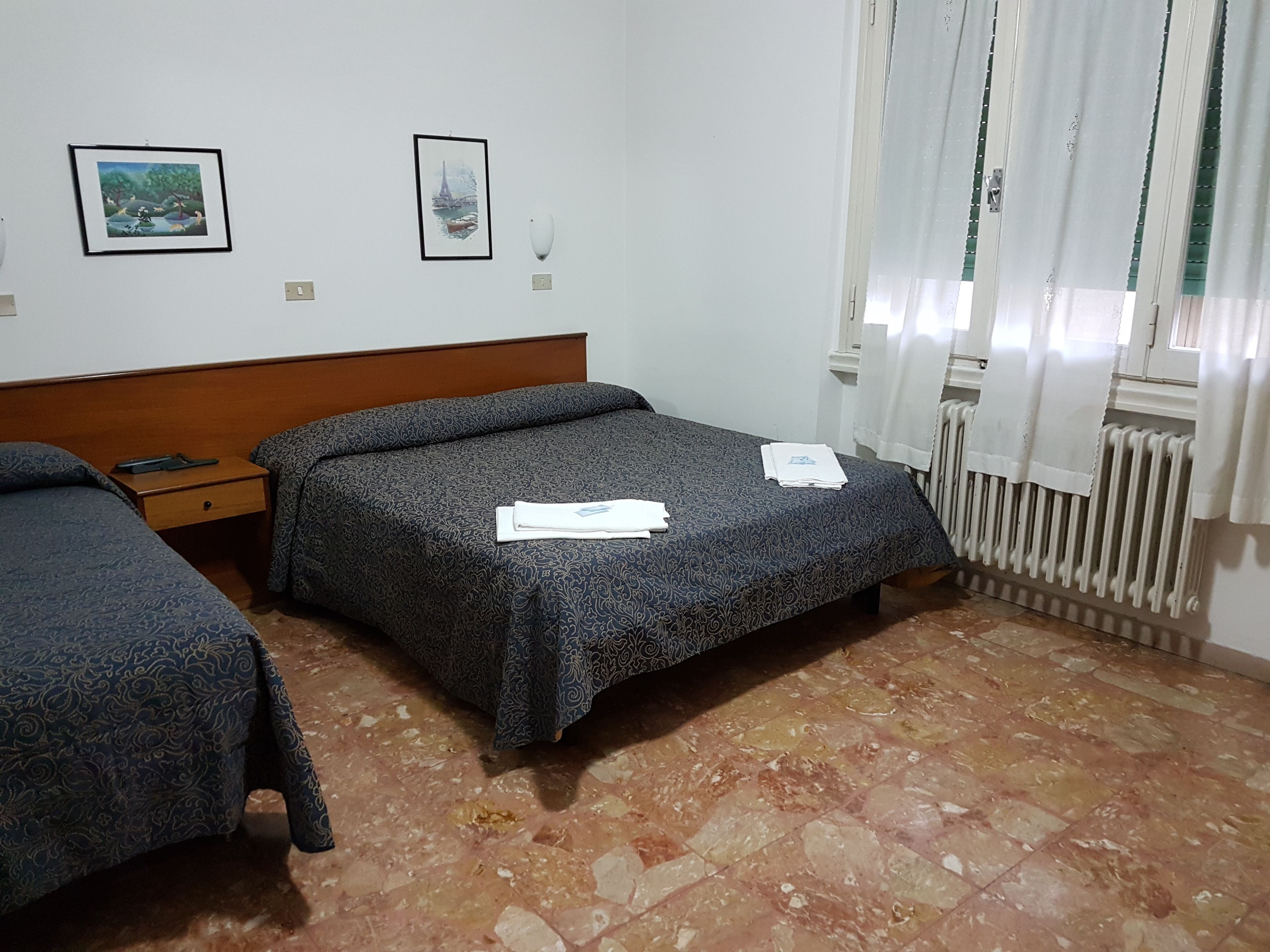 hypo-allergenic bedding, select comfort beds, desk, soundproofing