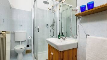 Double Room, Private Bathroom | Bathroom