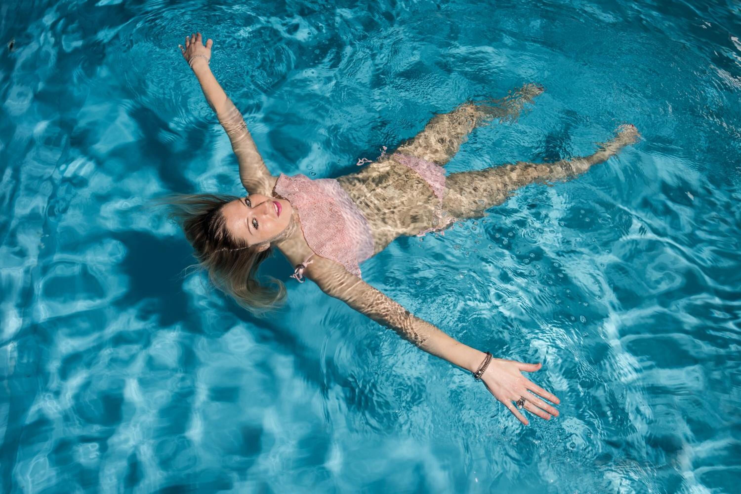 Indoor pool, open 9:00 AM to 7:30 PM, sun loungers