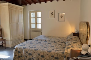In-room safe, desk, rollaway beds - Calzaiolo (San Casciano in Val di Pesa)