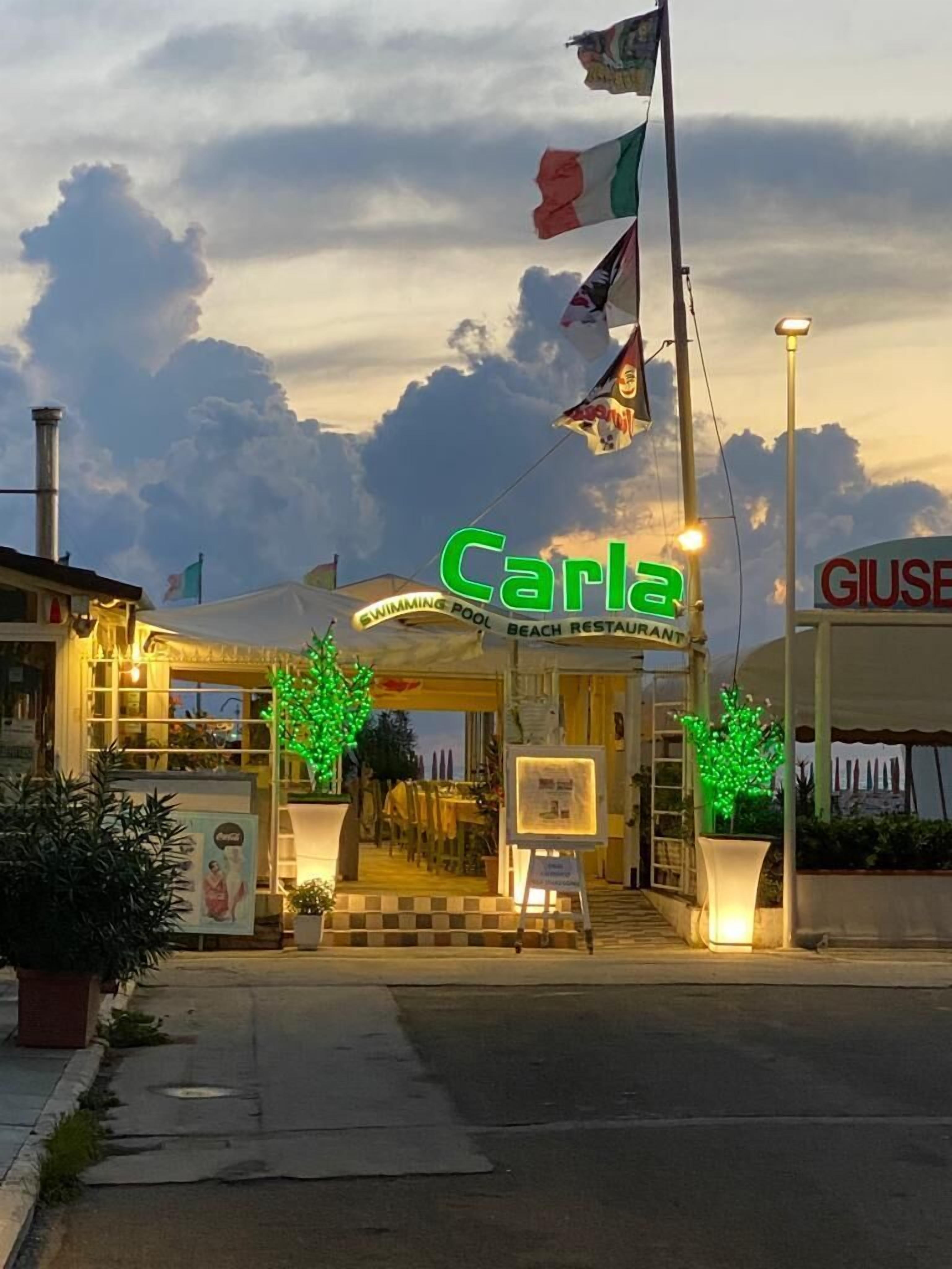 private beach nearby, black sand, beach bar