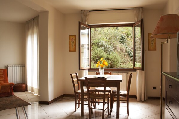 Appartement, coin cuisine (4 pax) | Restauration dans la chambre