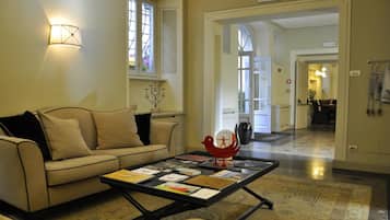 Suite, Terrasse (on two levels) | Wohnzimmer