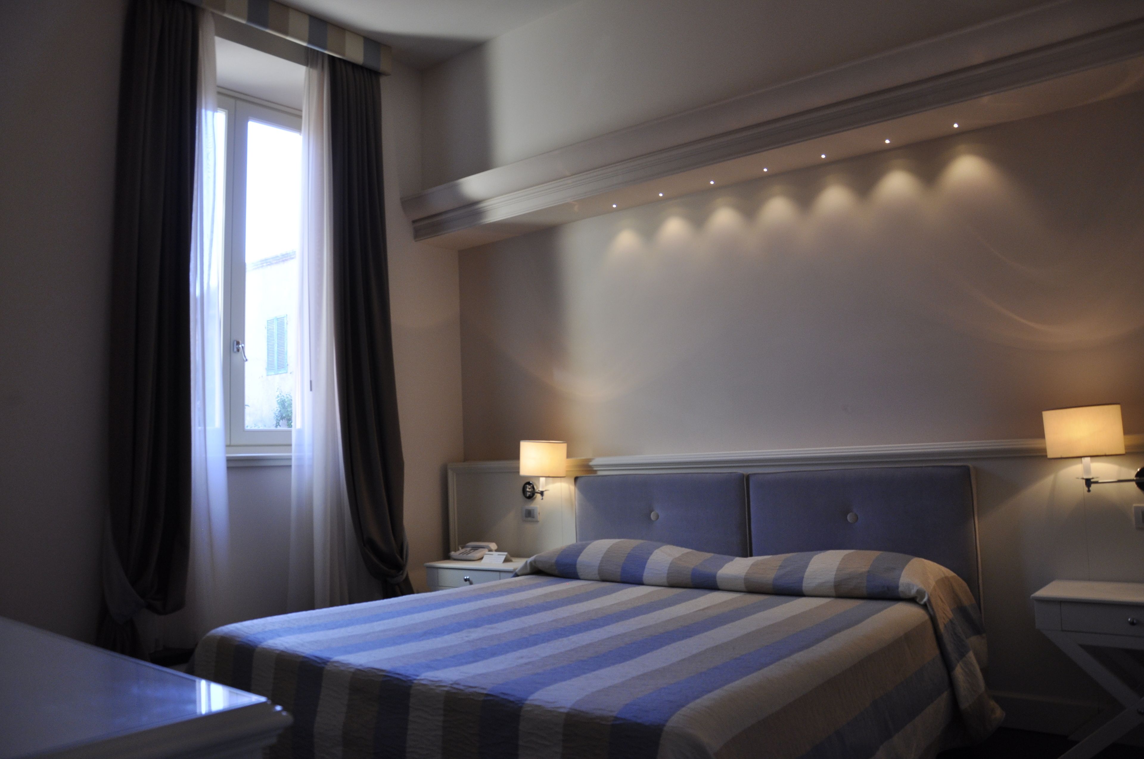 junior suite | 1 bedroom, premium bedding, down duvets, select comfort beds