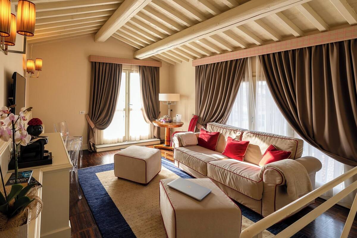 Suite, Terrace (on two levels) | Living area | 25-inch flat-screen TV with satellite channels, TV