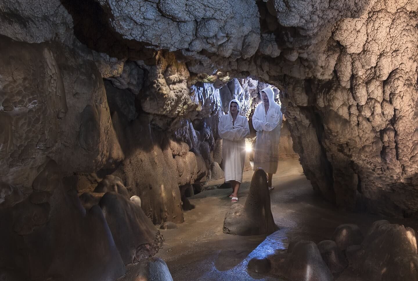   สถานที่น่าสนใจ