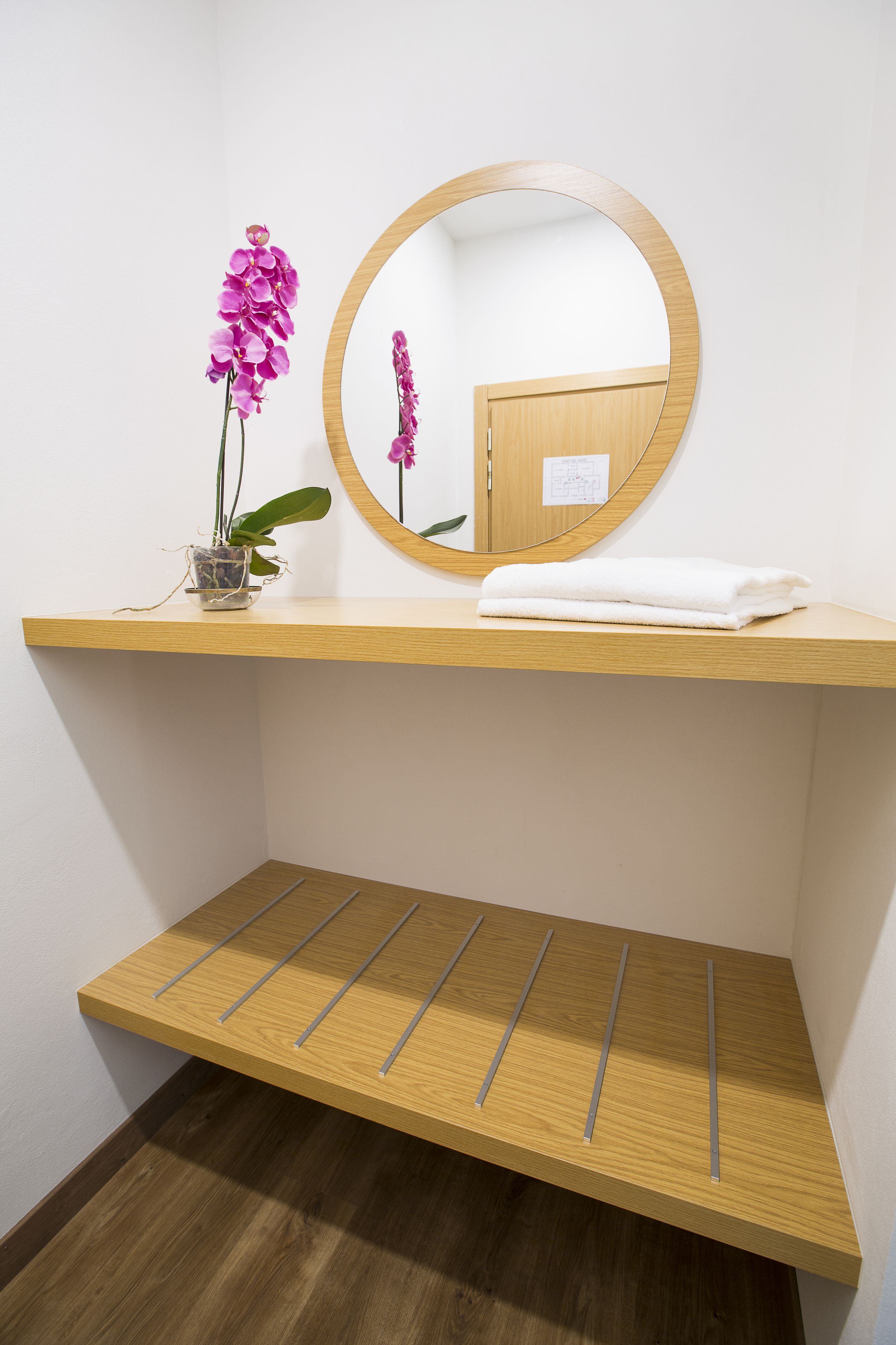 superior double room single use | room amenity