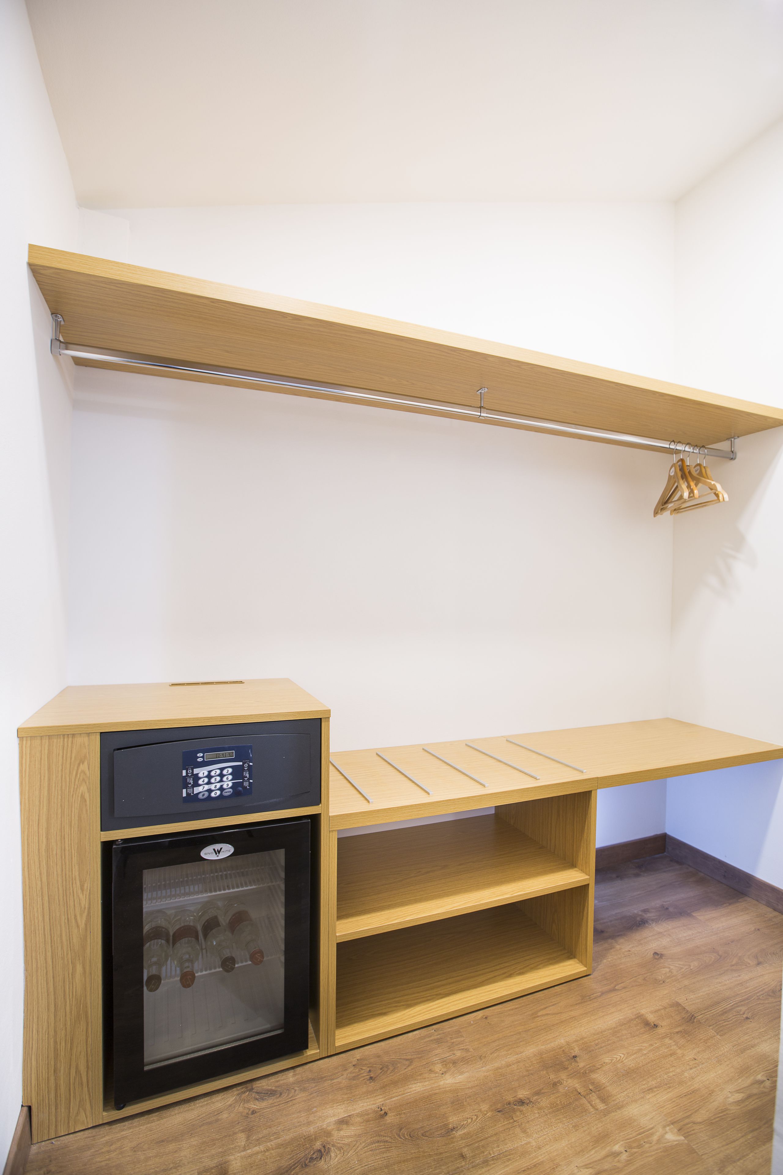 superior double or twin room | safe