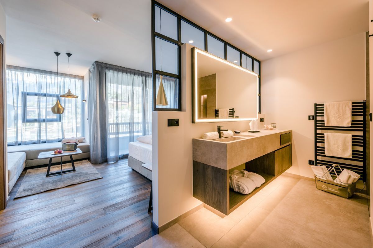 Oldtimer Suite | 浴室 | 風筒、浴袍、拖鞋、坐浴桶