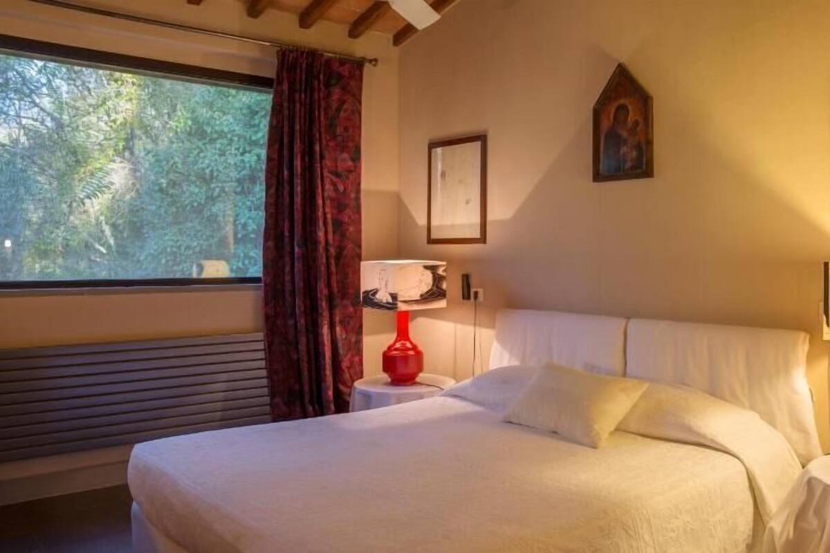 Individually decorated, individually furnished, desk, blackout drapes