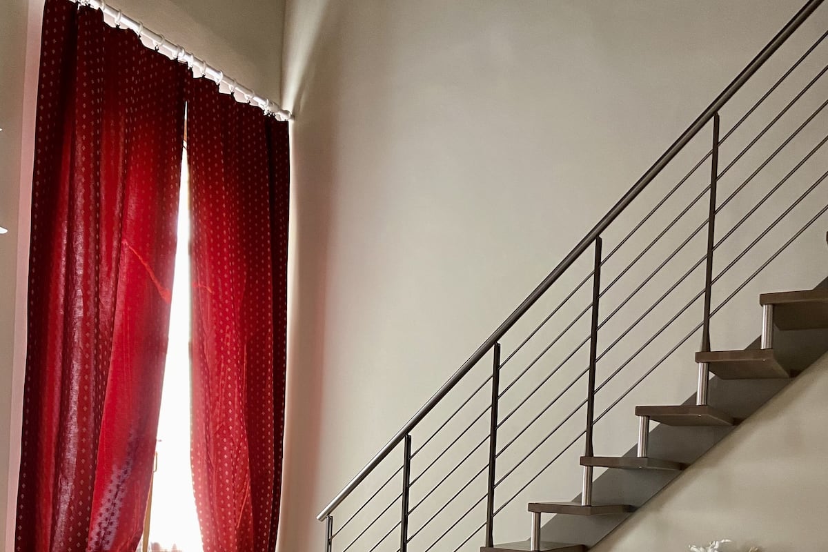 1 kamar tidur, selimut bulu angsa, dan didekorasi berbeda-beda