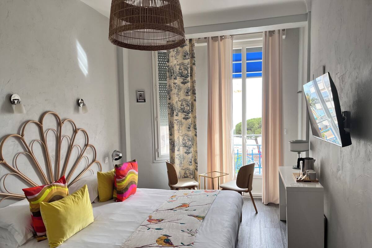 cosy, vue mer | 1 bedroom, in-room safe, individually decorated, individually furnished