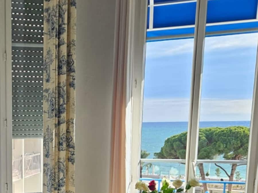 Cosy, vue mer | Een kluis op de kamer, individueel gedecoreerd, individueel gemeubileerd