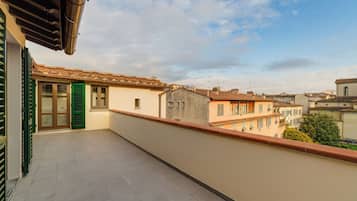 Panoramic Suite, 1 Bedroom, City View | Terrace/patio