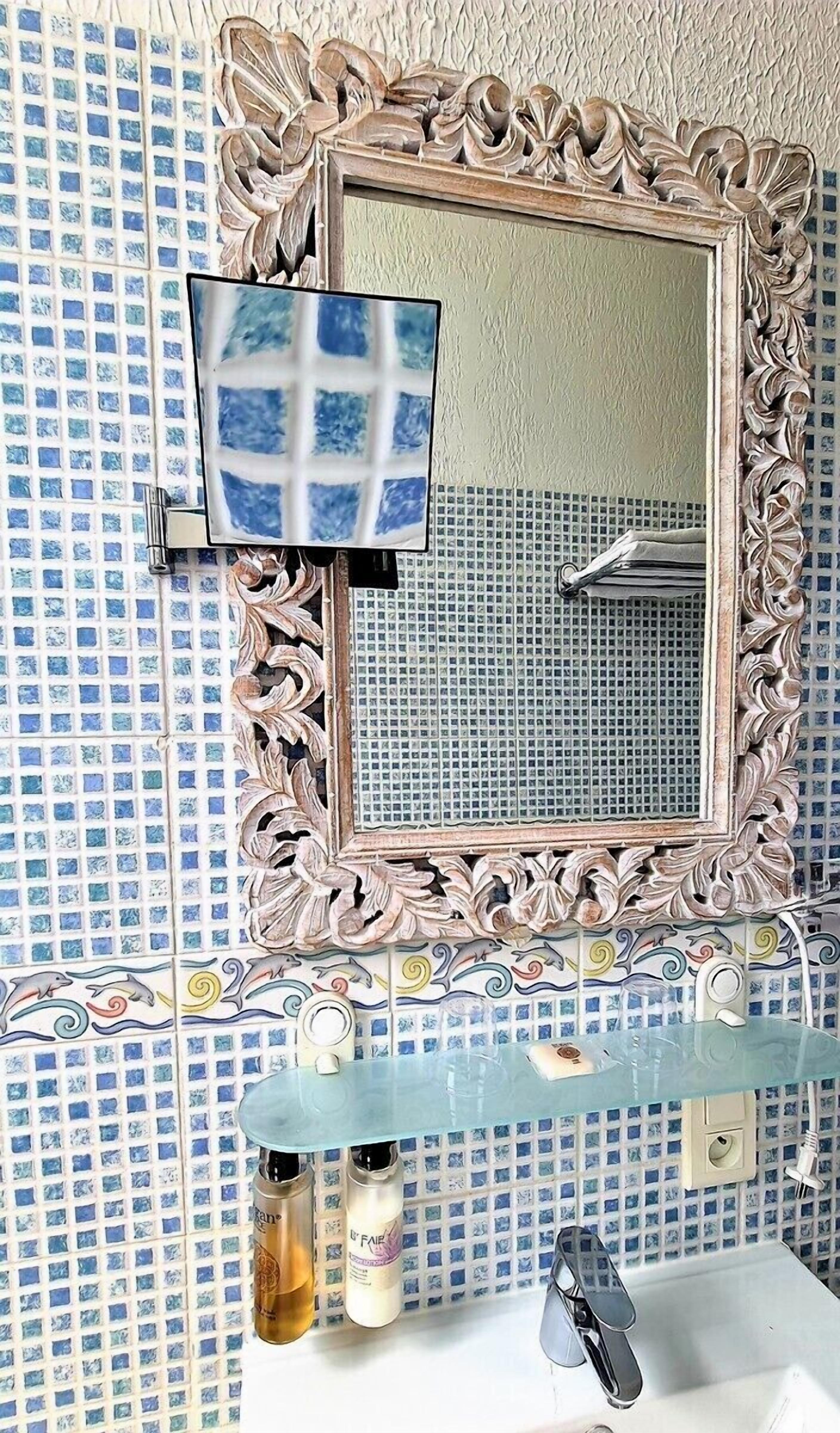 priviledge suite | bathroom | shower, free toiletries, hair dryer, slippers