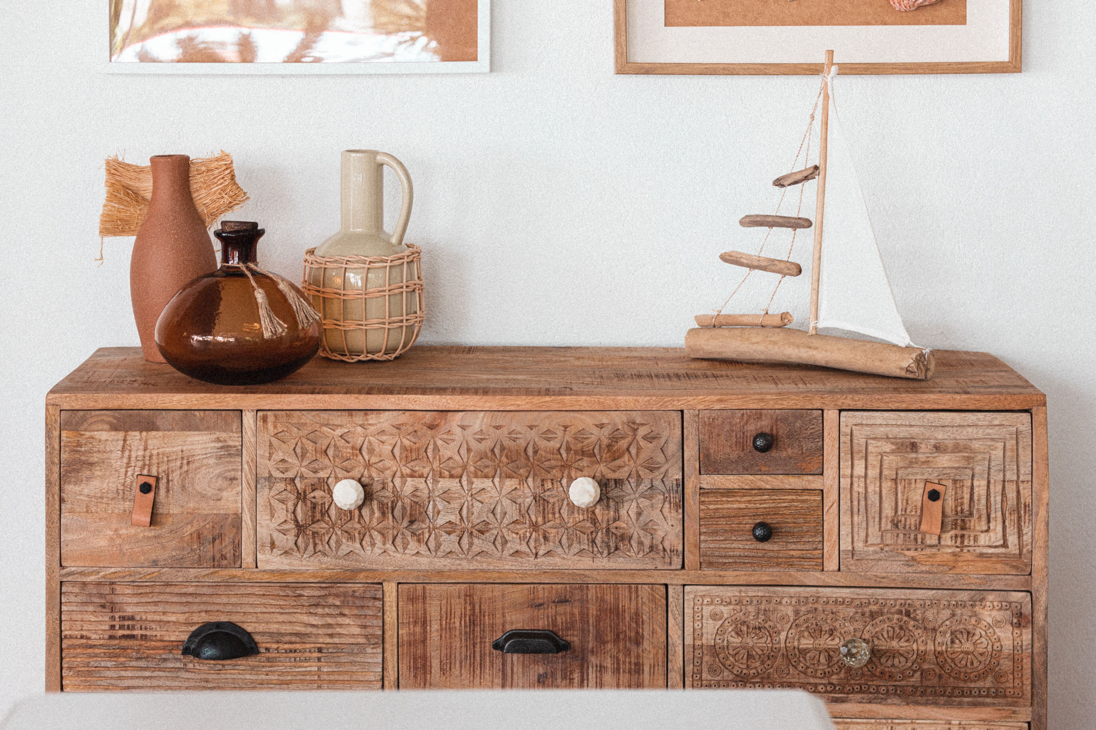 daily buffet breakfast (eur 16 per person)