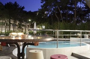 Seasonal outdoor pool, open 10:00 AM to 8:00 PM, sun loungers