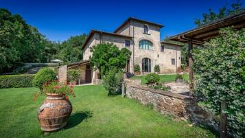 Biệt thự dành cho gia đình, nhiều giường, tòa nhà phụ | Mặt tiền nơi lưu trú