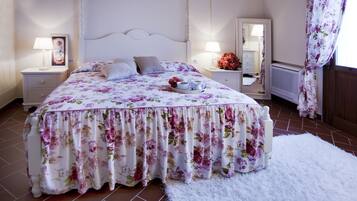 Standard Apartment | Select Comfort beds, in-room safe, iron/ironing board, cribs/infant beds