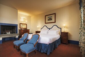 Select Comfort beds, minibar, in-room safe, individually furnished - Relais Poggio Borgoni (San Casciano in Val di Pesa)