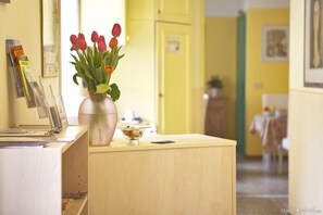 Reception - B&B Casa Alba (Lucca)