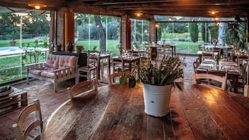 Breakfast, lunch, dinner served; Italian cuisine, pool views