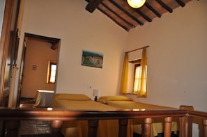 Duplex, 2 Bedrooms, Kitchenette, Park View | Bed sheets