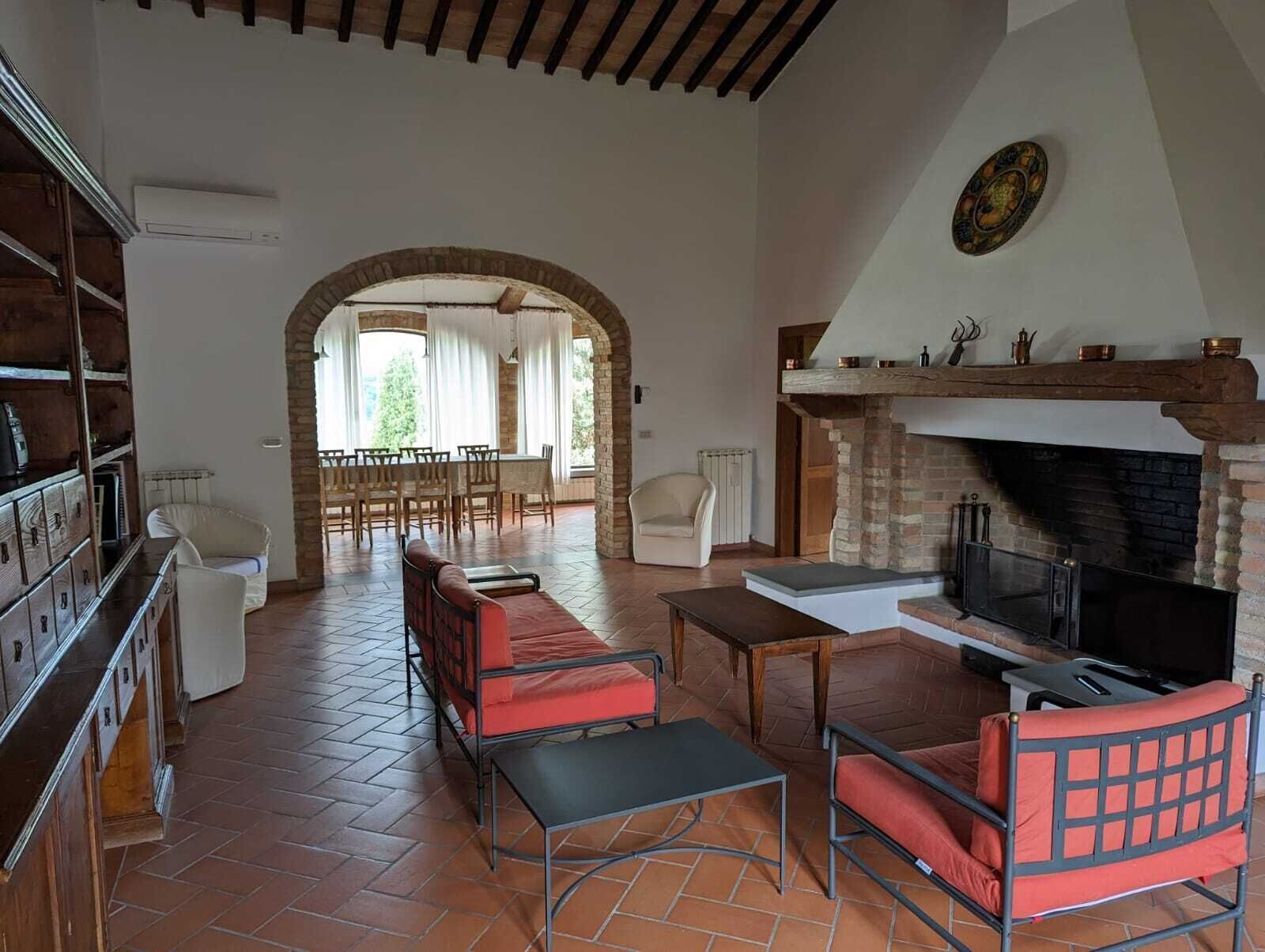 Appartamento Superior, 4 camere da letto, angolo cottura, vista vigneti | Area soggiorno | TV a schermo piatto