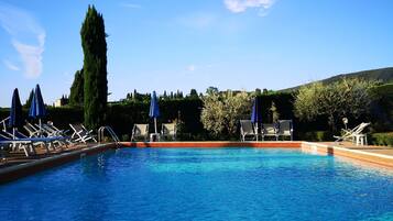 Studio Familial, 1 chambre, coin cuisine, rez-de-chaussée | Terrasse/Patio