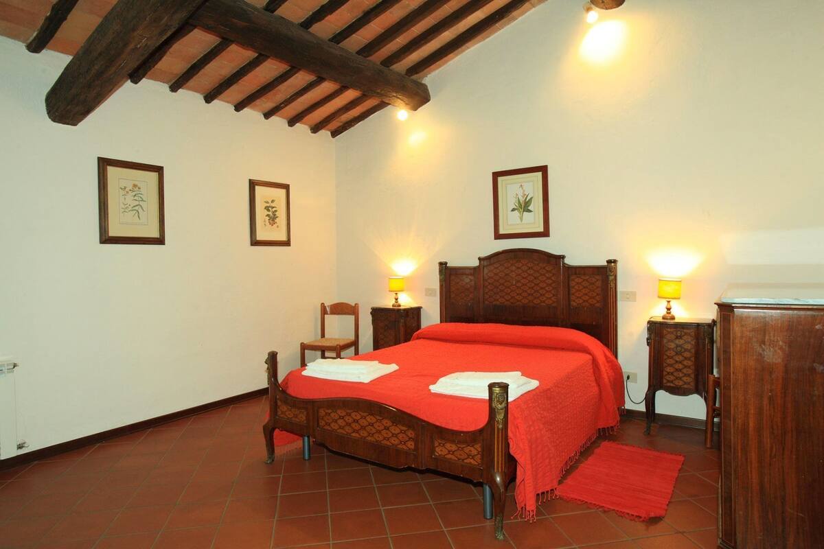Apartment, 2 Bedrooms, Hill View | Iron/ironing board (on request), cribs (free), WiFi (free)