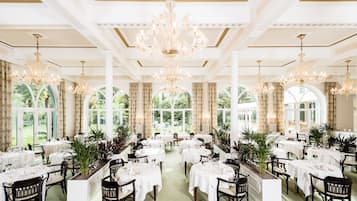 Breakfast, lunch, dinner served; international cuisine, garden views