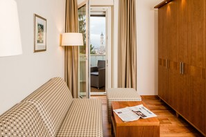 22-Zoll-LCD-Fernseher mit Satellitenempfang, Fernseher