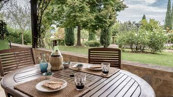 Studio | Terrace/patio