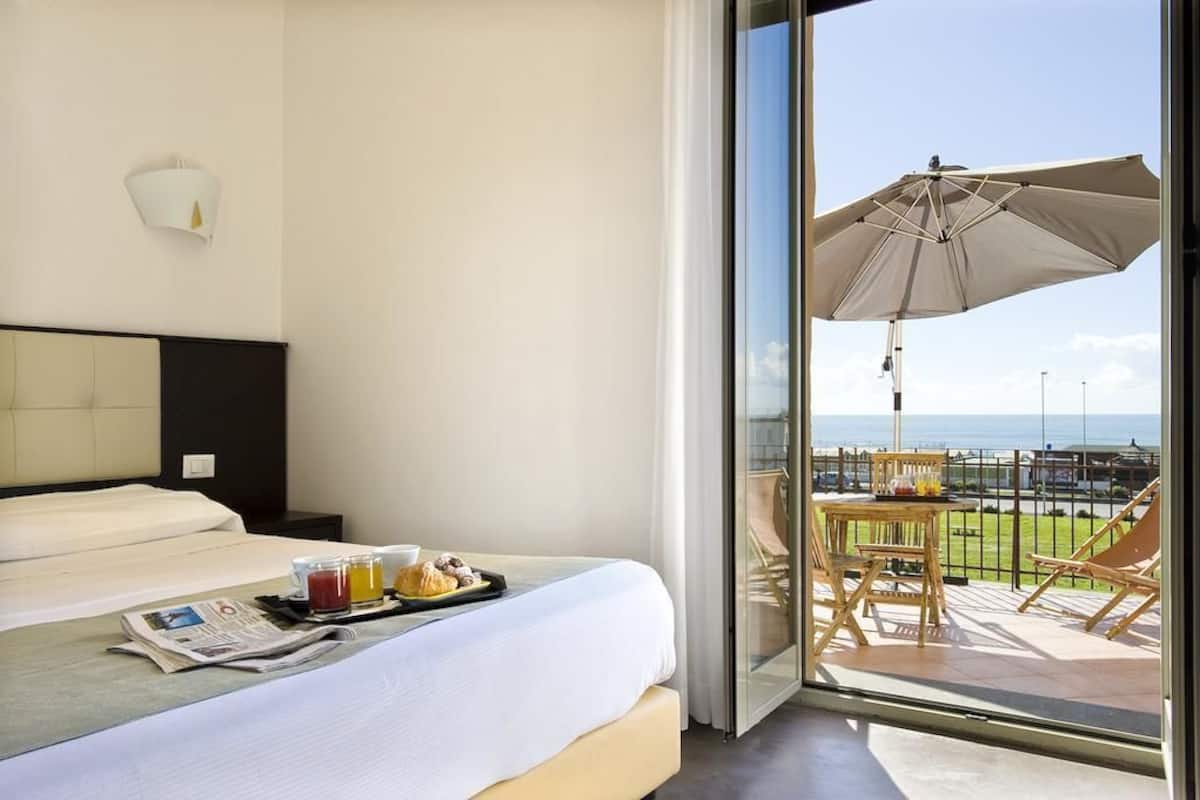 Double Room, Terrace
