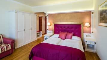 Camera Superior, per soggetti allergici, vista cortile | Biancheria da letto di alta qualità, copriletto in piuma