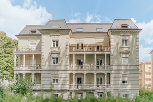 Fachada de la propiedad