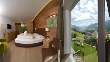Panoramic Double Room | Select Comfort beds, minibar, in-room safe, desk