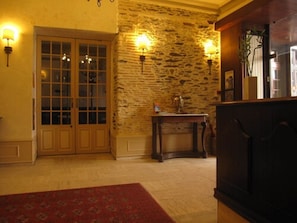 Interior entrance - Hôtel des Trois Marchands (Nantes)