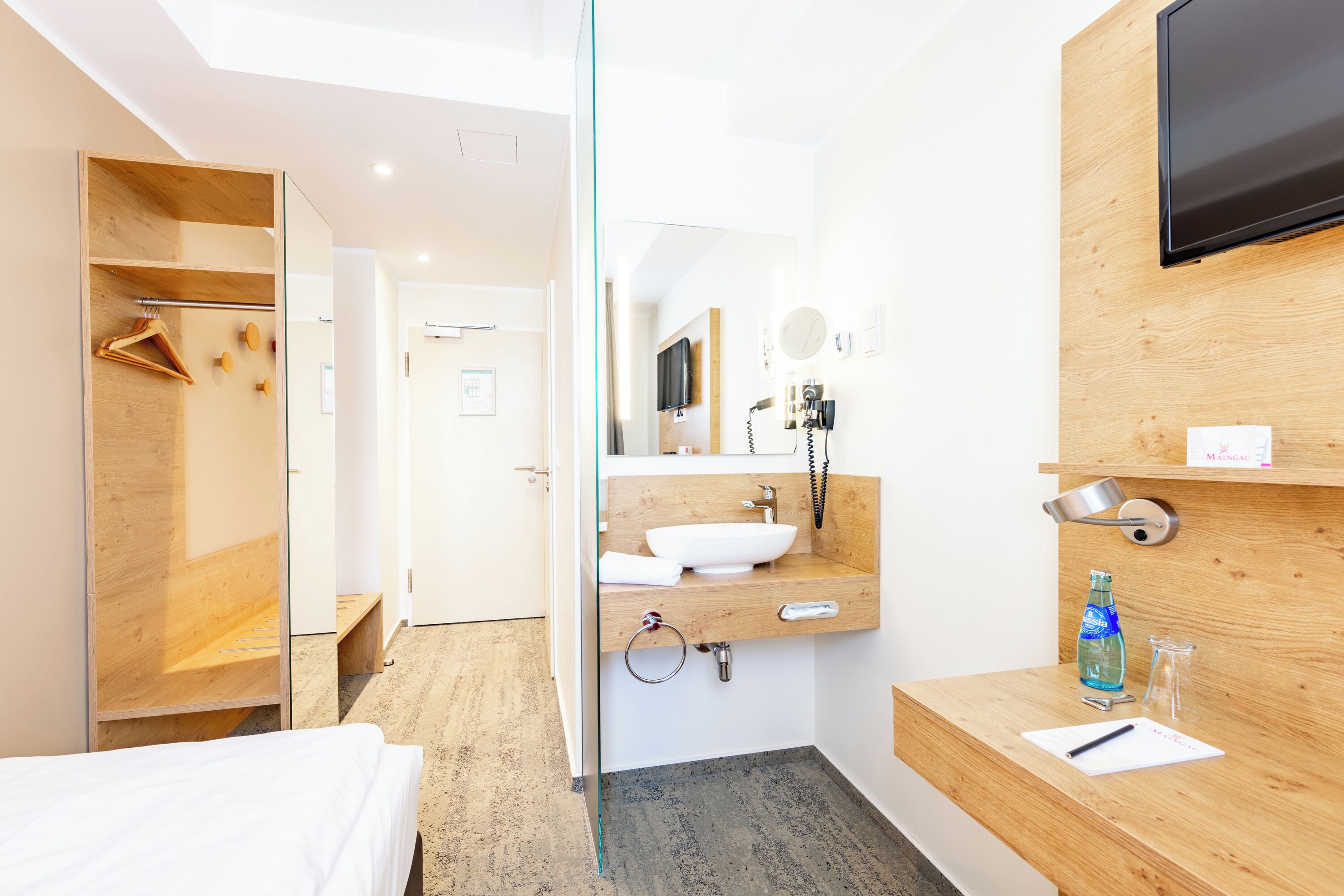 Photo - Maingau Hotel