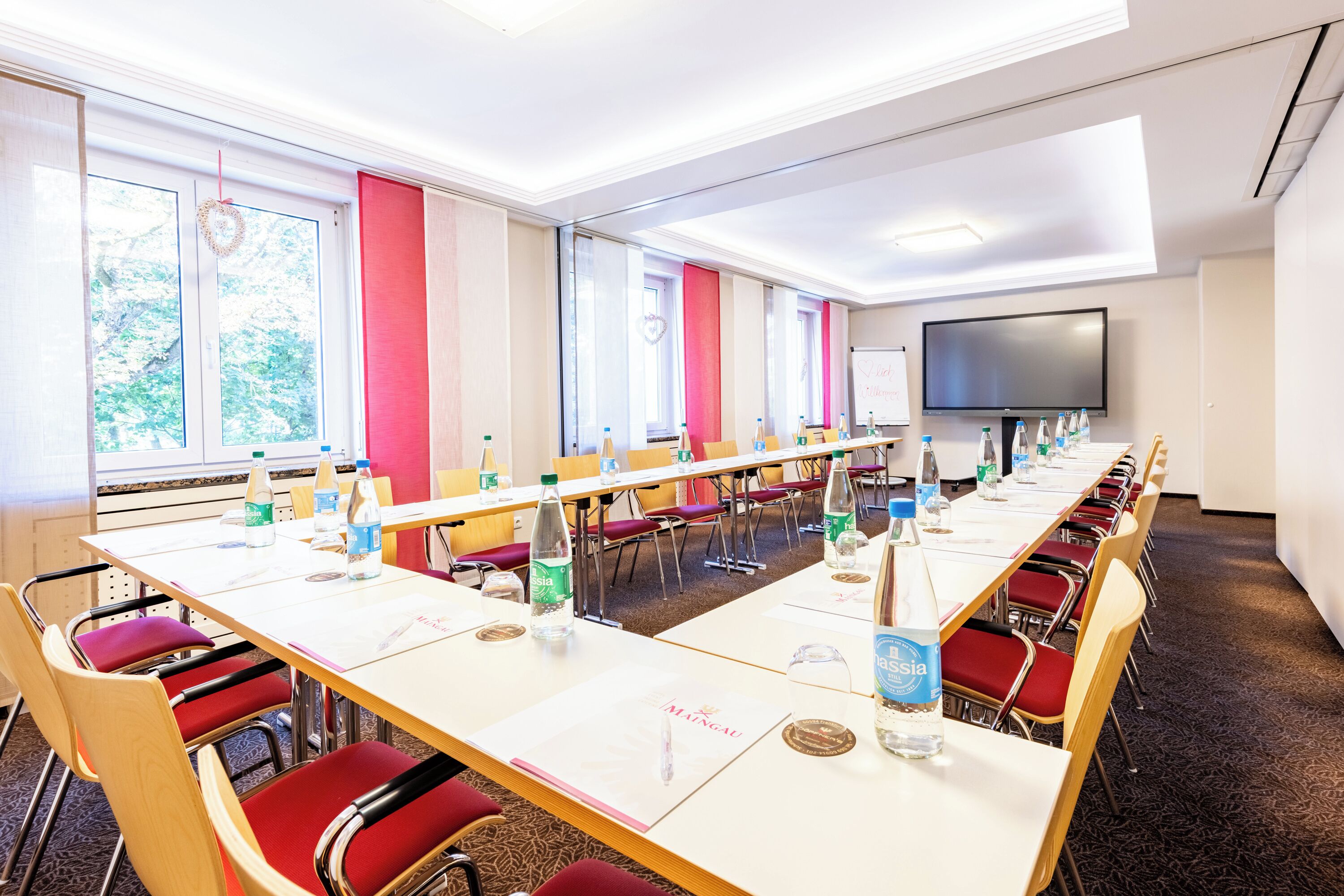 Photo - Maingau Hotel