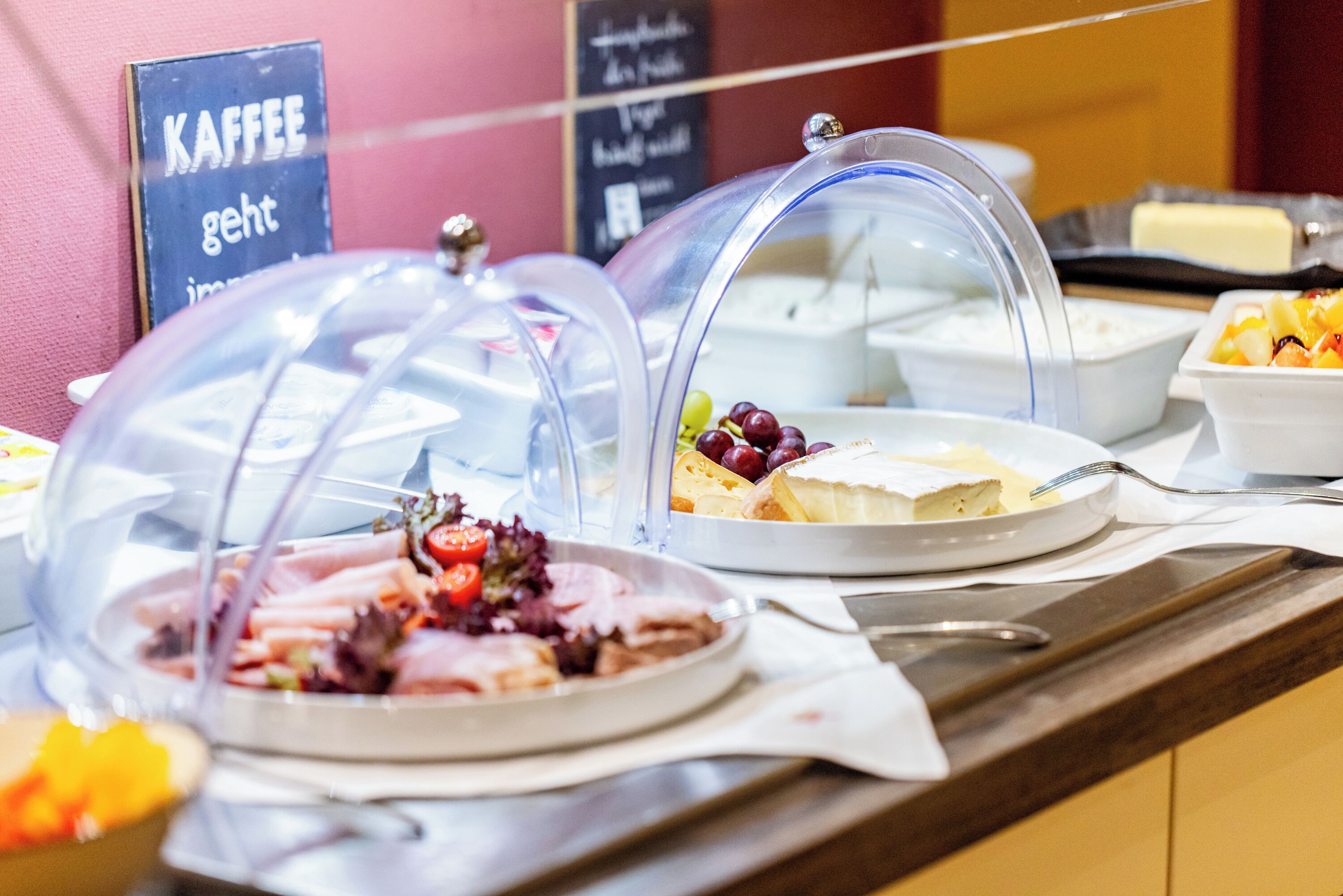 Photo - Maingau Hotel