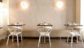 Dining - Hotel OXO (Biarritz)