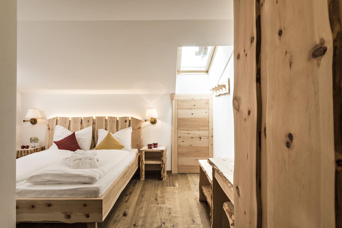 Standaard kamer | Donzen dekbedden, gratis wifi, beddengoed