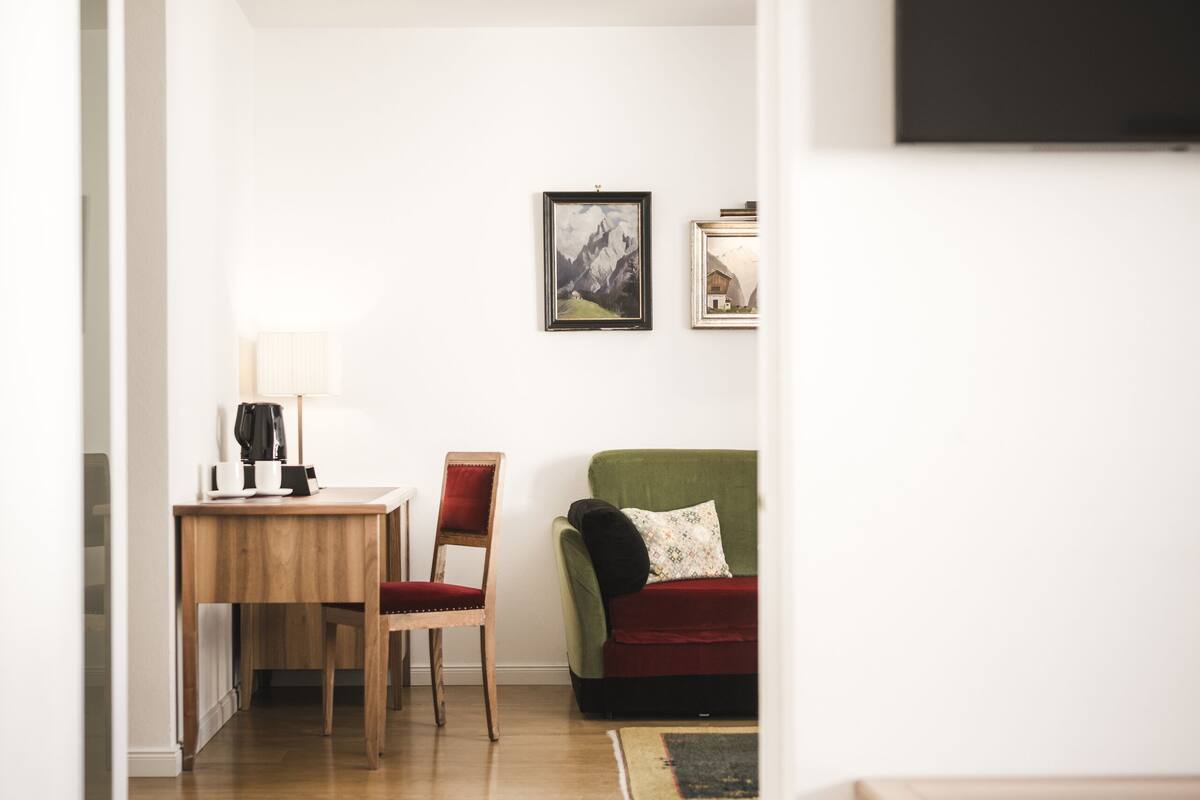 junior suite | 1 bedroom, premium bedding, minibar, in-room safe