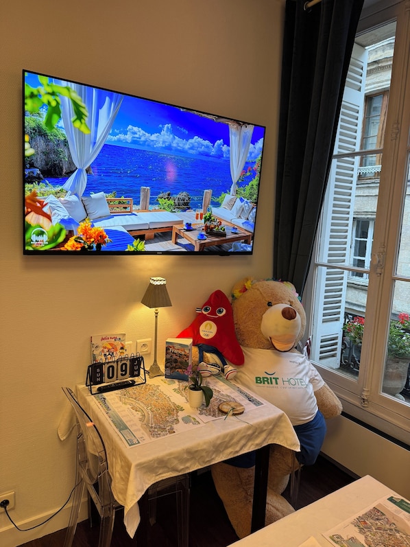 매일 뷔페 아침 식사(1인당 EUR 10)