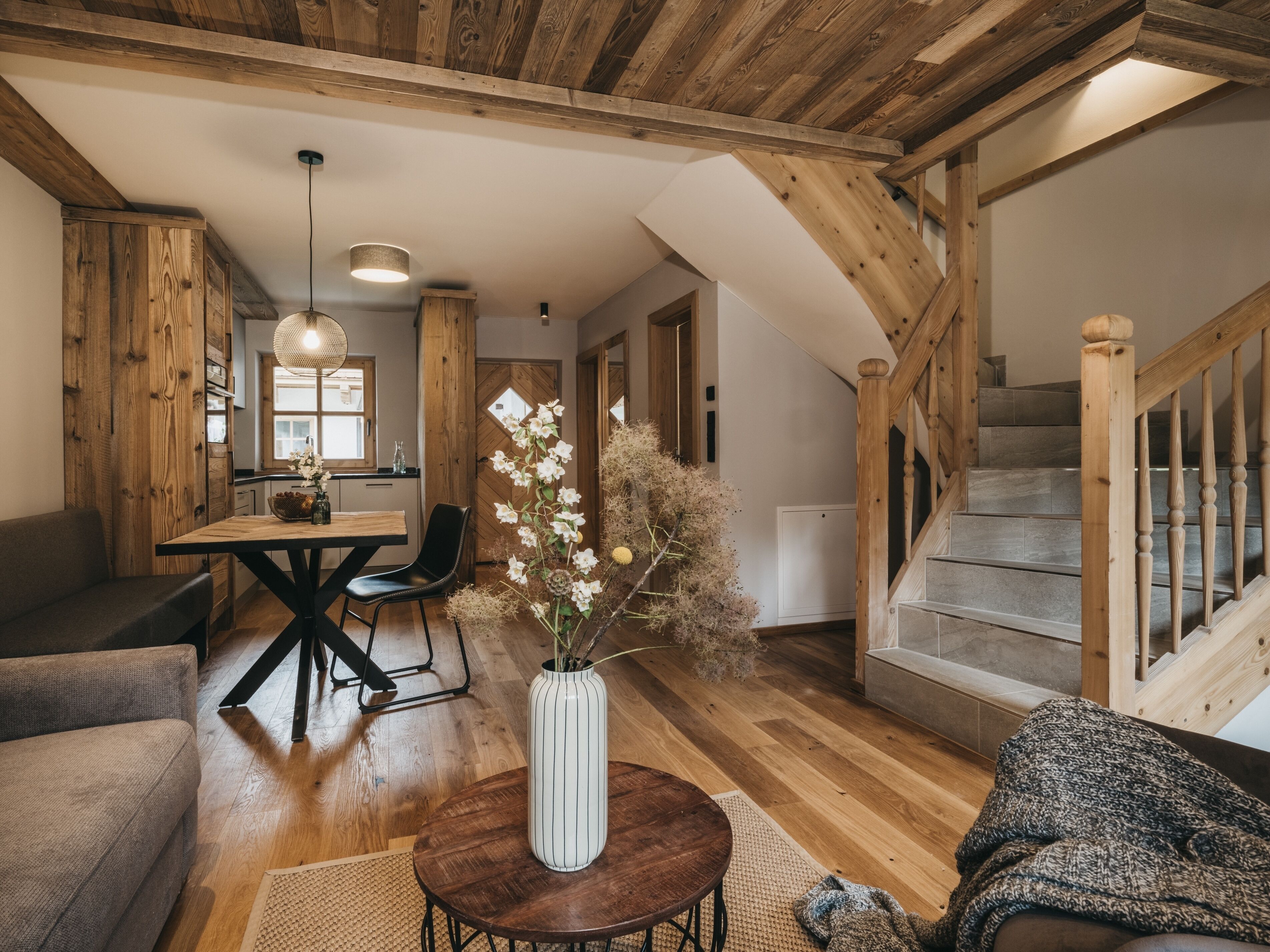 Three Room Apartment Superior | Oppholdsområde | TV