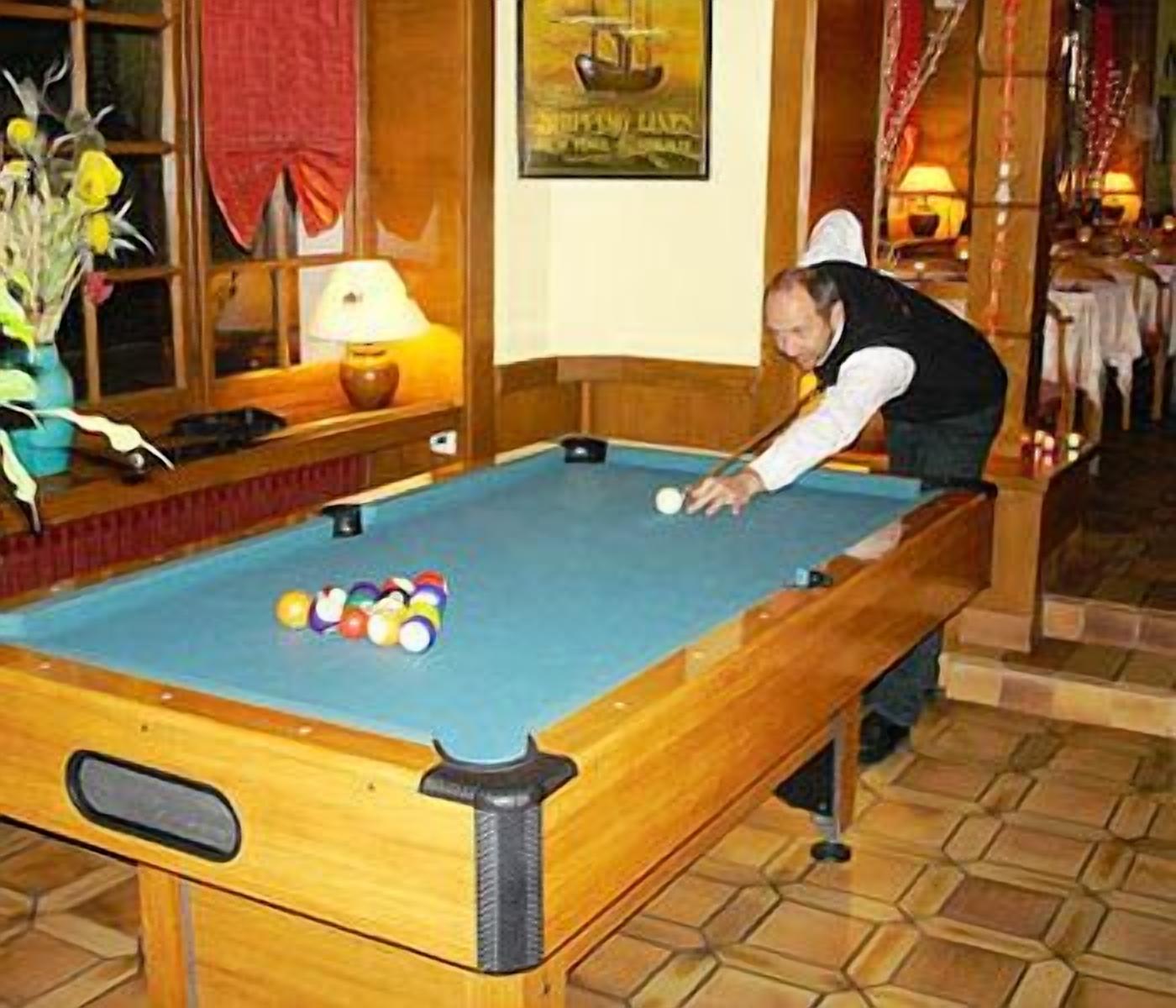 billiards