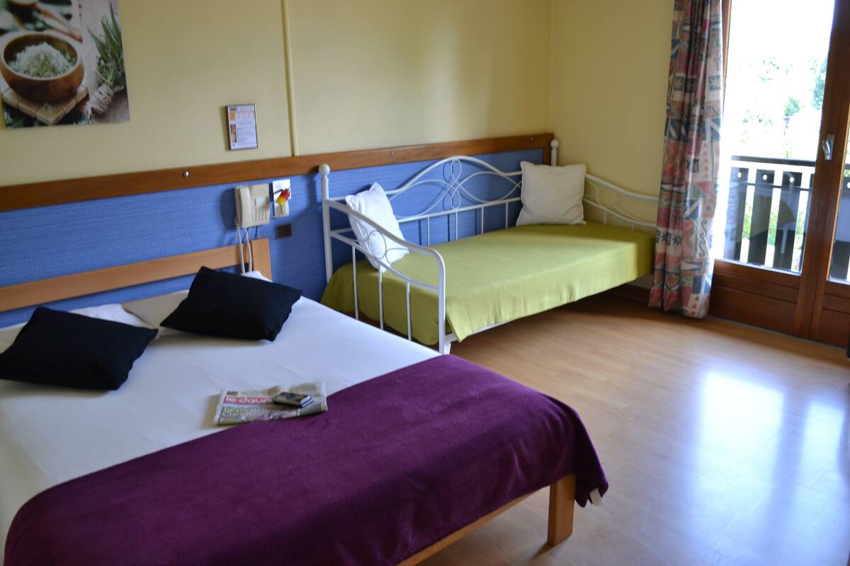 Comfort Double Room | Desk, iron/ironing board, free cots/infant beds, free WiFi