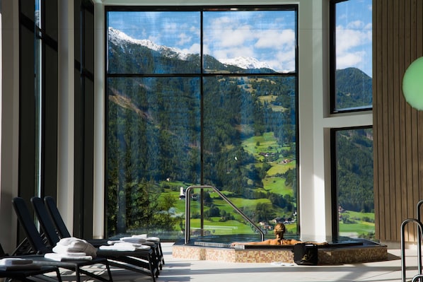 Bain à remous intérieur